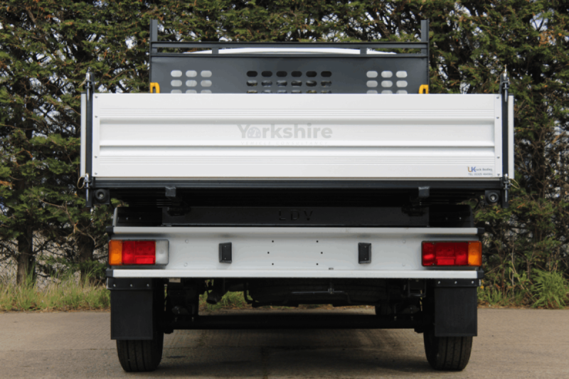 This is the V80 3.5T Alloy Tipper vehicle.